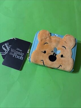 Disney Loungefly - Winnie the Pooh Scented Wallet